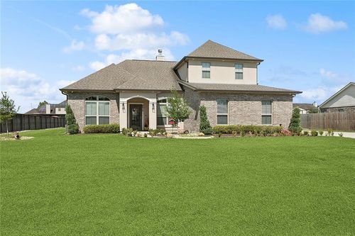 9517 Sugar Maple Ln, Westwego, LA, 70094-3183 | Card Image