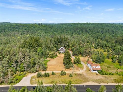3529 Highway 118 E, Bracebridge, ON, P1L1X1 | Card Image