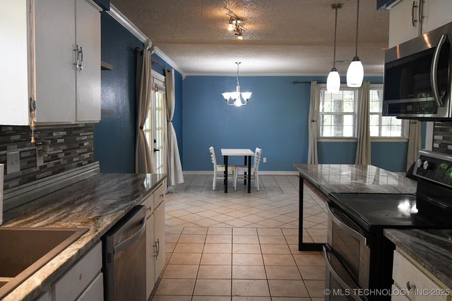 1505 E Summerfield St, House other with 3 bedrooms, 1 bathrooms and null parking in Tahlequah OK | Image 22