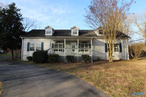 807 Robinhood Way, Fyffe, AL, 35971-3251 | Card Image