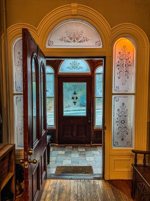 75 Denoon St, Pictou, NS, B0K1H0 | Card Image