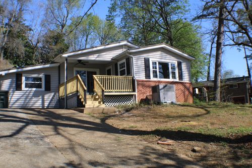 327 Shanty Lake Dr, Chattanooga, TN, 37419-1437 | Card Image