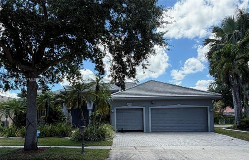 2242 Nw 129th Ave, Pembroke Pines, FL, 33028 | Card Image