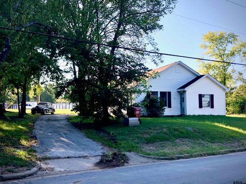 324 Martin St, Chandler, TX, 75758-2007 | Card Image