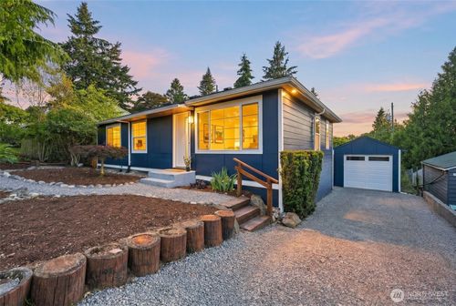 17211 3rd Ave Ne, Shoreline, WA, 98155-4915 | Card Image