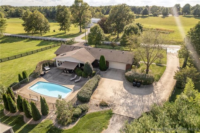 5142 Scottsville Rd, Home with 3 bedrooms, 3 bathrooms and null parking in Floyds Knobs IN | Image 55
