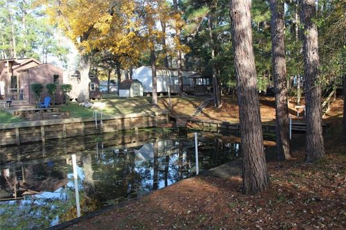 9388 Elkwood St, Willis, TX, 77318-7254 | Card Image