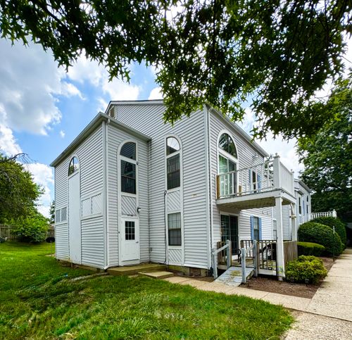 d3-404 Bainbridge Ct, Lexington, KY, 40509-1617 | Card Image