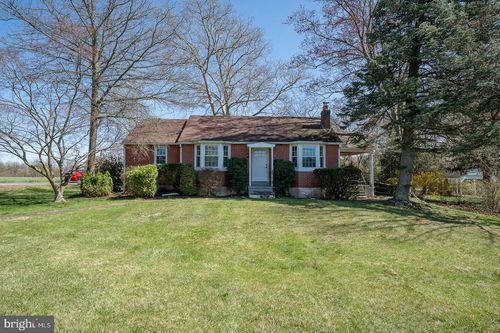 86 E 3rd Ave, TRAPPE, PA, 19426-2038 | Card Image