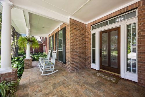 7535 Guinevere Dr, Sugar Land, TX, 77479-6192 | Card Image