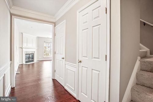 unit-302-45495 Caboose Ter, STERLING, VA, 20166-6821 | Card Image