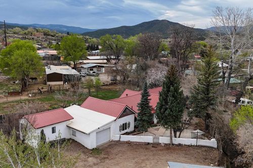 47 Valerio Rd, Ranchos de Taos, NM, 87557-7826 | Card Image