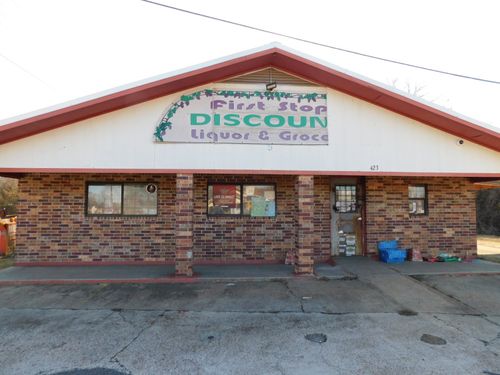 423 Martin Luther King Dr, Minden, LA, 71055-5252 | Card Image