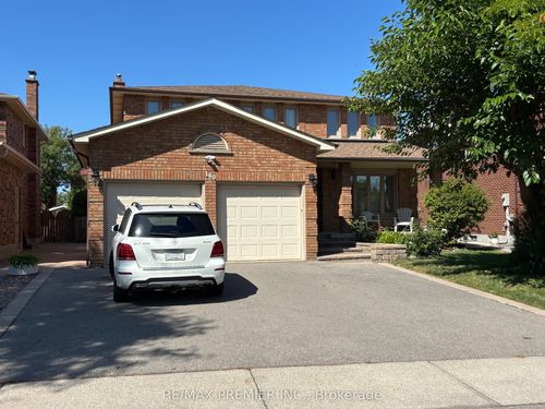 160 Fiori Dr, Woodbridge, ON, L4L5S3 | Card Image