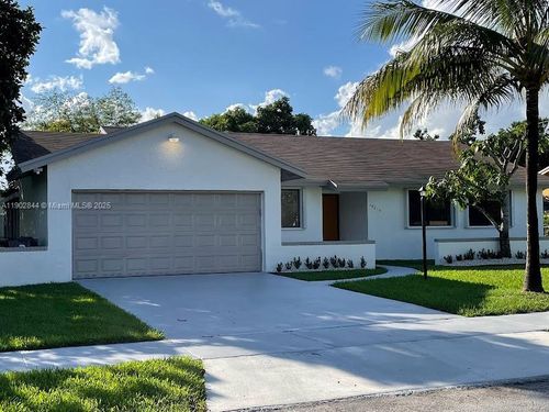 0-17010 Sw 93rd Ave, Palmetto Bay, FL, 33157-4486 | Card Image