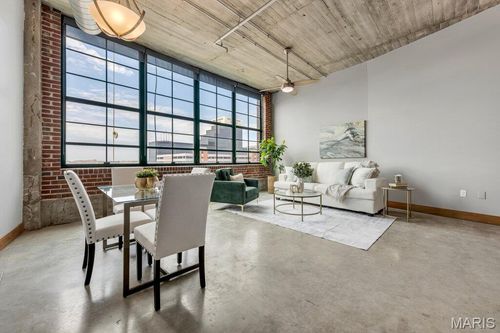 apt-405-2323 Locust St, Saint Louis, MO, 63103-1538 | Card Image