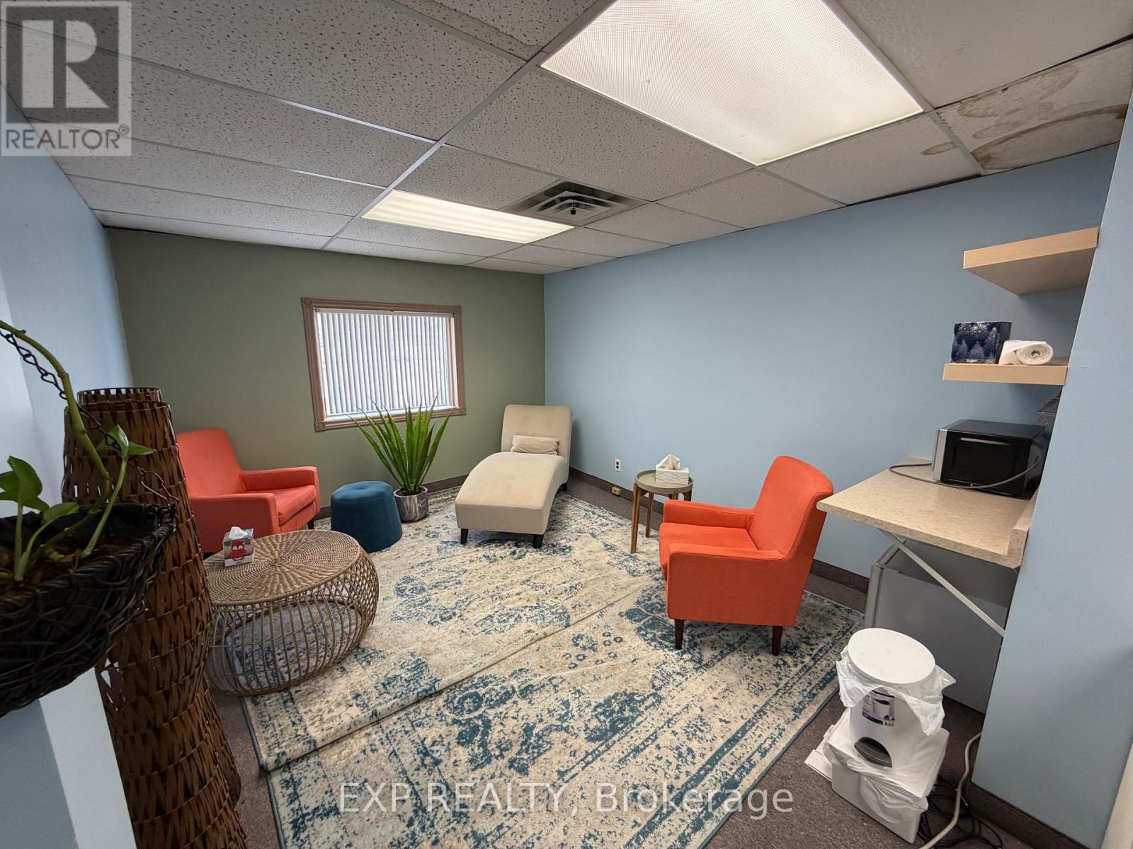 Commercial Lease in Orangeville 5