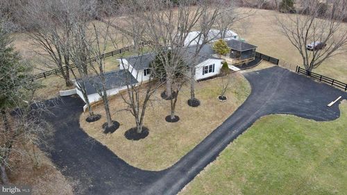 39362 Rickard Rd, Lovettsville, VA, 20180-3210 | Card Image