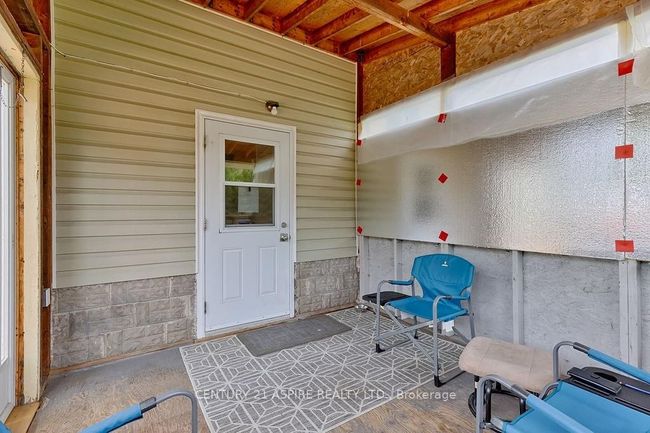 SUN PORCH | Image 22
