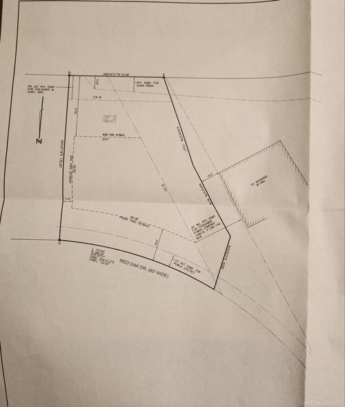 48325 Red Oak Dr, Shelby Twp, MI, 48315-4044 | Card Image