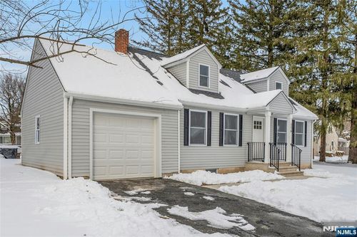 116 W Sunset Blvd, Newton, NJ, 07860-6013 | Card Image