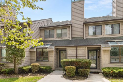 129 Beecher Avenue Ext, East Islip, NY, 11730-1200 | Card Image