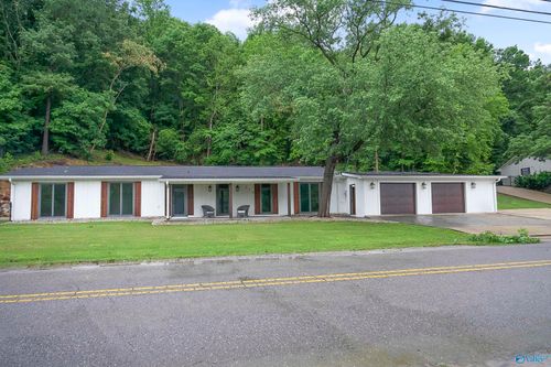 239 Riddles Bend Rd, Rainbow City, AL, 35906-7607 | Card Image