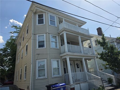 112 Bernon St, Providence, RI, 02908-3722 | Card Image