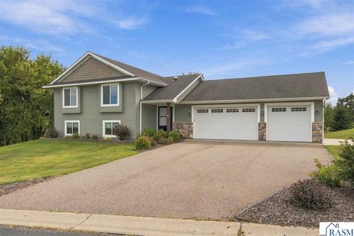 822 Deer Path, Montgomery, MN, 56069-2501 | Card Image