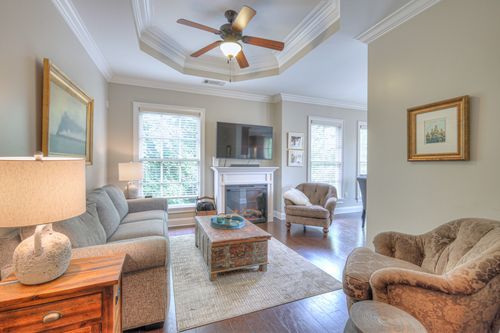 523 Grant Park Ct, Franklin, TN, 37067-7316 | Card Image