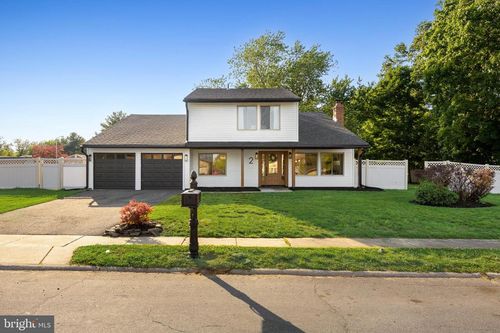 2 Primrose Dr, SICKLERVILLE, NJ, 08081-2012 | Card Image