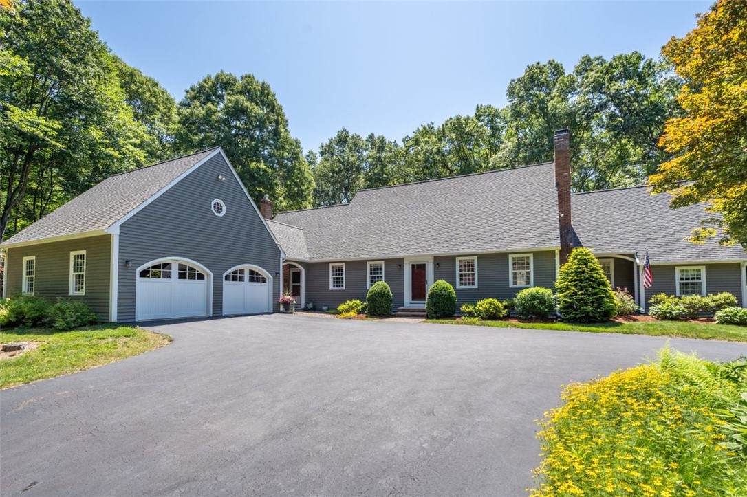 Lincoln Dr, North Smithfield, RI 02896