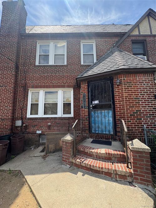 113-16 204th St, Saint Albans, NY, 11412-2535 | Card Image
