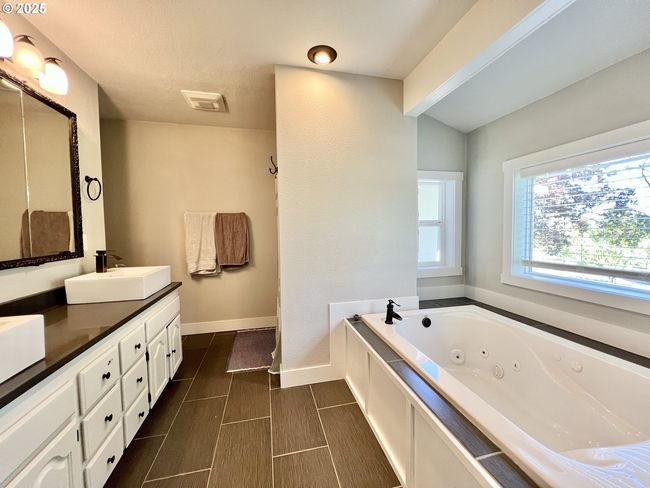 1082 E Highland Ave, House other with 5 bedrooms, 3 bathrooms and 2 parking in Hermiston OR | Image 28
