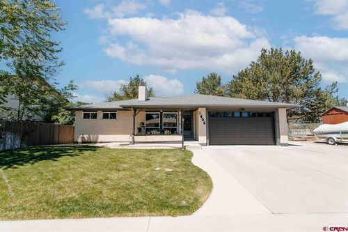 1406 Sherwood Dr, Montrose, CO, 81401-5552 | Card Image