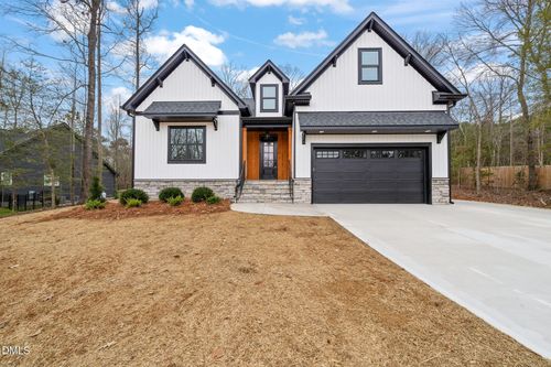 160 Pilot Ridge Rd, Zebulon, NC, 27597-3362 | Card Image