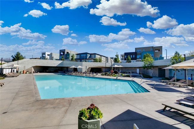 484 Chorus, Condo with 3 bedrooms, 3 bathrooms and 2 parking in Irvine CA | Image 25