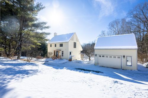 813 Goshen Rd, Bradford, VT, 05033-9064 | Card Image
