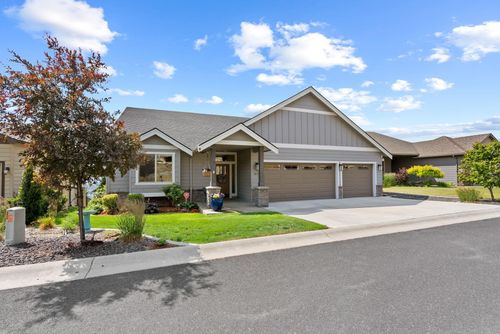 8814 E Clearview Ln, Spokane, WA, 99217-6063 | Card Image