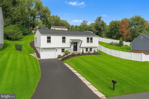 258 Tennessee Ave, CONSHOHOCKEN, PA, 19428-2628 | Card Image