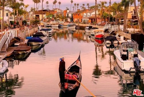 109 Geneva Walk, Long Beach, CA, 90803-4011 | Card Image