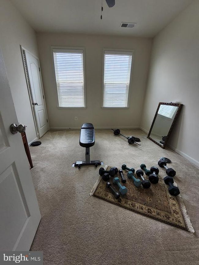 8952 Center St, Townhouse with 3 bedrooms, 3 bathrooms and null parking in Manassas VA | Image 14