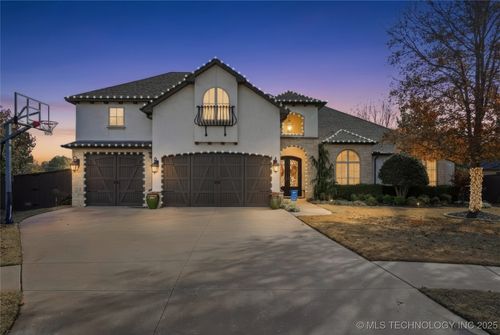 10497 S 95th East Pl, Tulsa, OK, 74133-6447 | Card Image