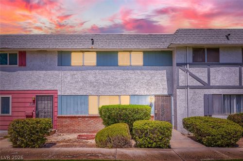 532 Greenbriar Townhouse Way, Las Vegas, NV, 89121-2459 | Card Image