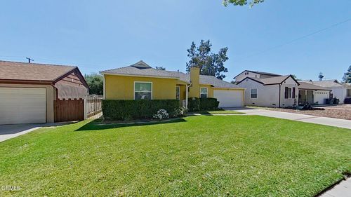 3250 Las Lunas St, Pasadena, CA, 91107-2007 | Card Image
