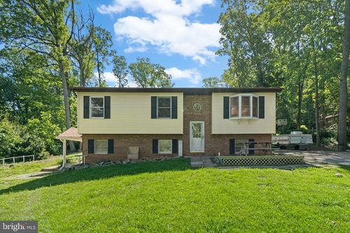 4003 Falls Rd, MILLERS, MD, 21102-2205 | Card Image