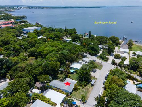 29 Bonita Ave, Key Largo, FL, 33037-2925 | Card Image