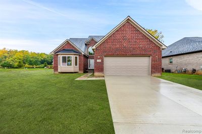 31558 Glen View Lane, Home with 4 bedrooms, 2 bathrooms and null parking in Flat Rock MI | Image 1