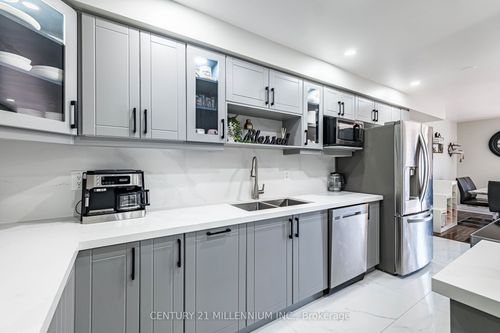100 Monaco Crt, Brampton, ON, L7A1X2 | Card Image