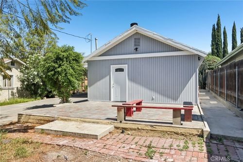 11032 Scoville Avenue, Sunland, CA, 91040 | Card Image